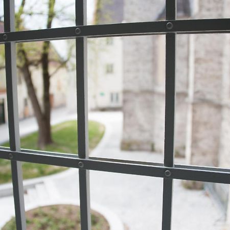 Stadthotel - Das Alte Gefaengnis Braunau am Inn Extérieur photo