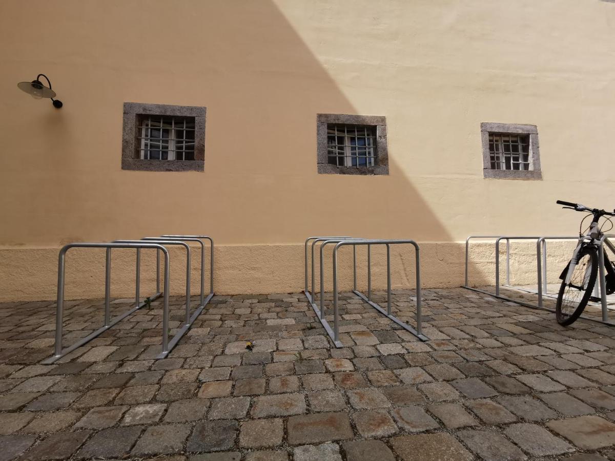 Stadthotel - Das Alte Gefaengnis Braunau am Inn Extérieur photo