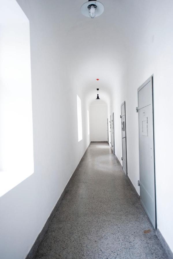Stadthotel - Das Alte Gefaengnis Braunau am Inn Extérieur photo