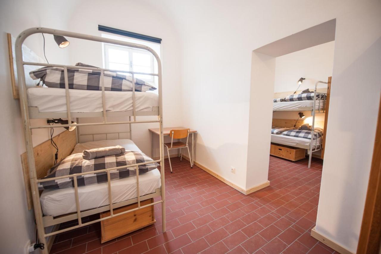 Stadthotel - Das Alte Gefaengnis Braunau am Inn Extérieur photo